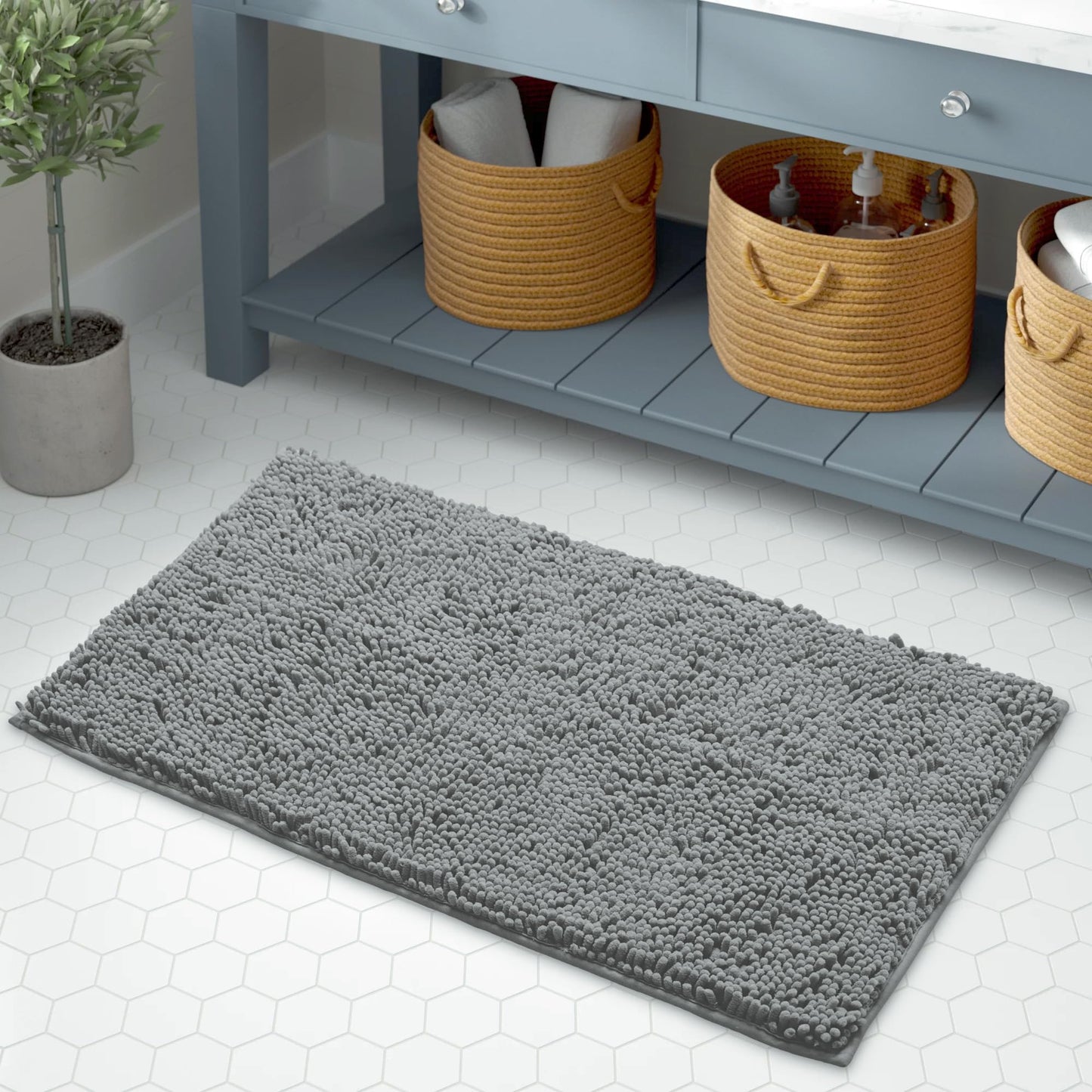 LuxUrux Bath Mat - AS-SEEN-ON-TV - Extra-Soft Plush Bath Shower Bathroom Rug, 1'' Chenille Microfiber Material, Super Absorbent Shaggy Bath Rug (Light Grey, 42 x 60 cm)